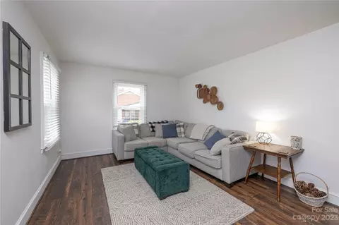 429 E Main St, Biscoe, NC 27209 photo 2