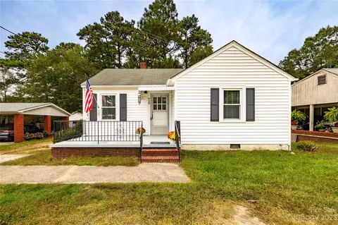 429 E Main St, Biscoe, NC 27209