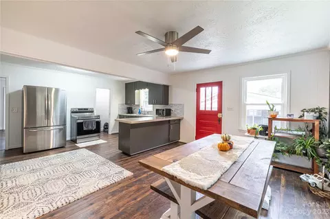 429 E Main St, Biscoe, NC 27209 photo 19