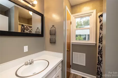 429 E Main St, Biscoe, NC 27209 photo 20