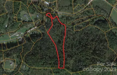 1 Cane Creek Rd, Bakersville, NC 28705