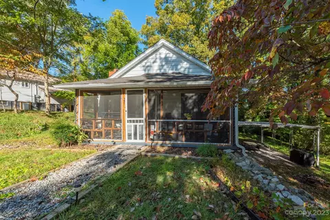 38 Js Mcmann Dr, Marion, NC 28752 photo 3
