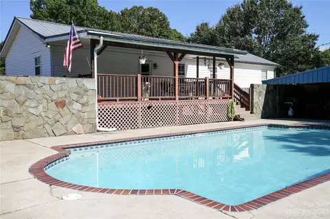 6394 Sherwood Ln, Denver, NC 28037