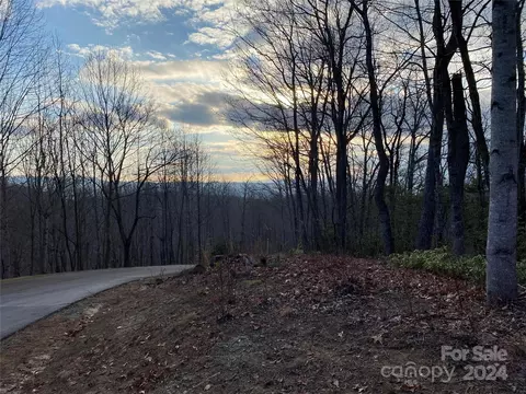 Red Bud 5 Lane #5, Laurel Park, NC 28739