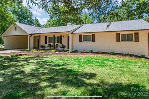 519 N Howard Ave, Landrum, SC 29356