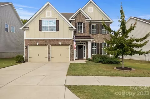 3934 Lake Breeze Dr, Sherrills Ford, NC 28673