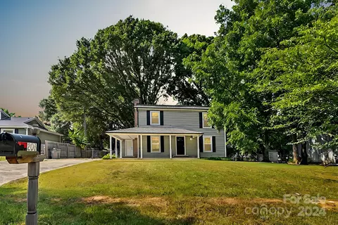 206 King George Ln, Gastonia, NC 28056