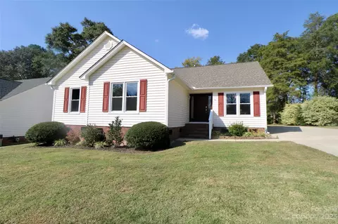 2124 Summers Gln, Rock Hill, SC 29732