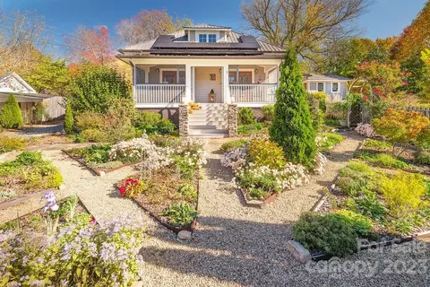 5 Elkmont Ter, Asheville, NC 28804