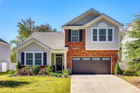 9417 Hartington Pl, Charlotte, NC 28269