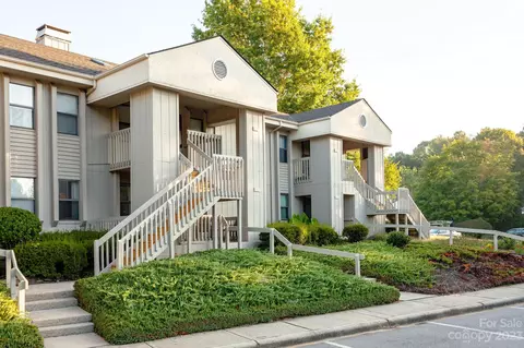 803 Abbey Cir, Asheville, NC 28805