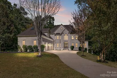7841 Seton House Ln, Charlotte, NC 28277