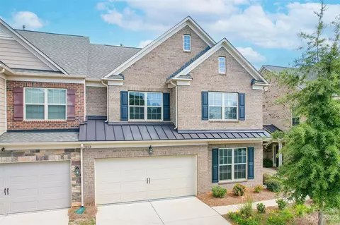 1012 Crest Oak Ln, Fort Mill, SC 29707