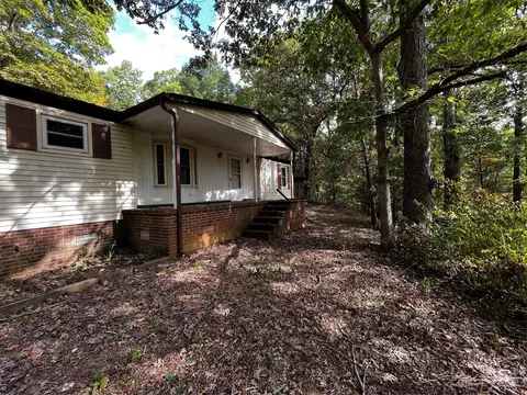 119 Winding Trl, Stanley, NC 28164
