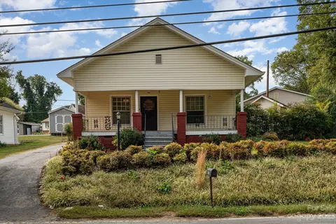 704 Old Charlotte Rd, Concord, NC 28027