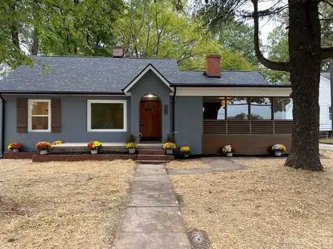 960 1st Sw St SW, Hickory, NC 28602