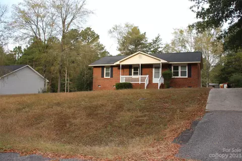 116 Scallybark Ln, Lancaster, SC 29720 photo 2