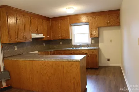 116 Scallybark Ln, Lancaster, SC 29720 photo 5