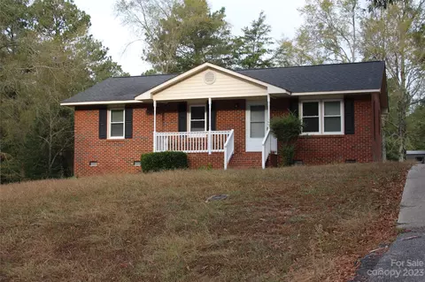 116 Scallybark Ln, Lancaster, SC 29720