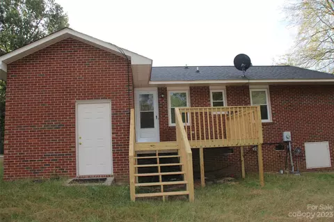 116 Scallybark Ln, Lancaster, SC 29720 photo 3