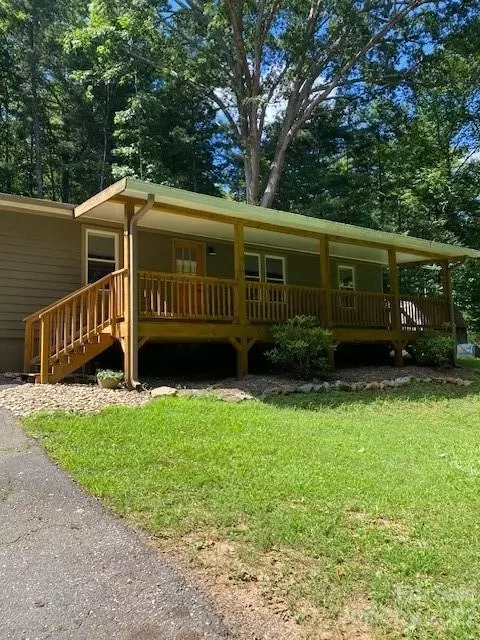 47 Big Bear Trl, Asheville, NC 28805