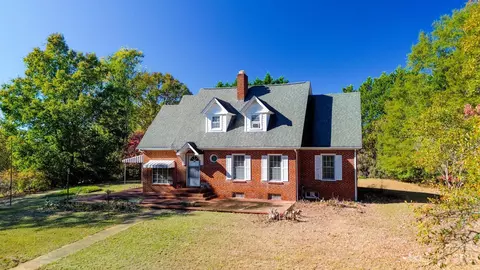 186 Kelly Rd, Forest City, NC 28043