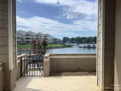 1013 Southwest Dr, Davidson, NC 28036