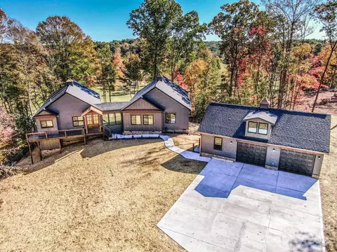 179 Broken Arrow Dr, Statesville, NC 28677