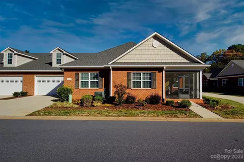 8795 Vandalay Dr, Denver, NC 28037