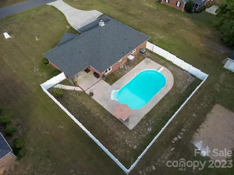 268 Robert Keever Rd, Stanley, NC 28164 photo 6