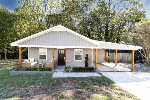 7114 Plott Rd, Charlotte, NC 28215