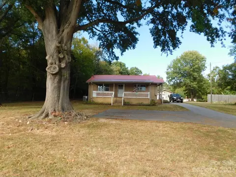 2836 Eva Nw Dr NW, Concord, NC 28027