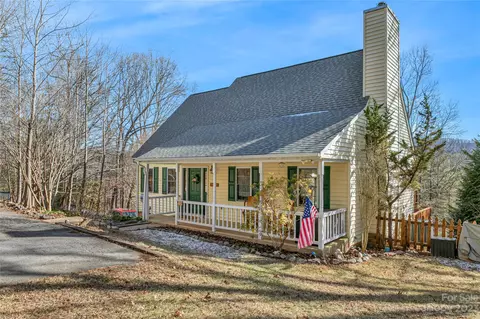 114 Daybreak Ln, Asheville, NC 28805