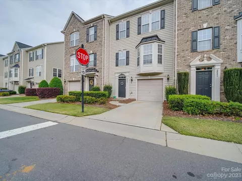 2227 Belle Vernon Ave, Charlotte, NC 28210