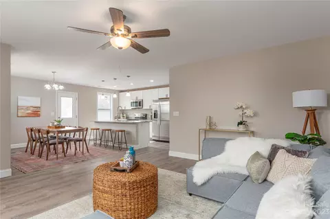 25 Third St, Canton, NC 28716 photo 7