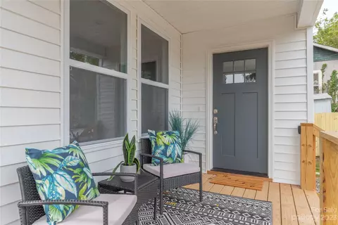 25 Third St, Canton, NC 28716 photo 3