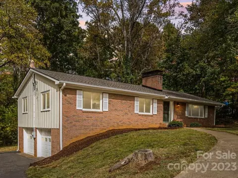 22 Mountainbrook Rd, Asheville, NC 28805