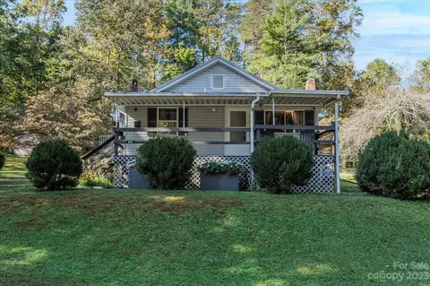 241 Virginia Dr, Marion, NC 28752