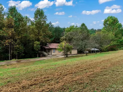 1999 Hidden Valley Rd, Taylorsville, NC 28681