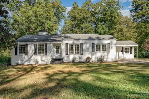 2642 Armstrong Cir, Gastonia, NC 28054