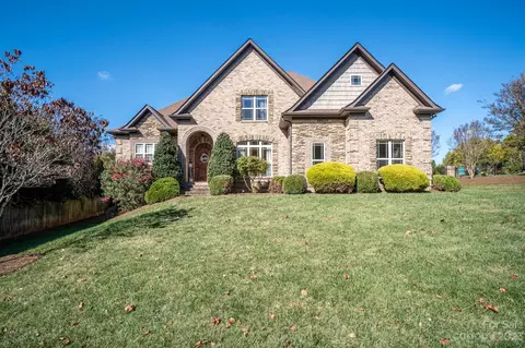 4331 1st Street Nw Dr NW, Hickory, NC 28601
