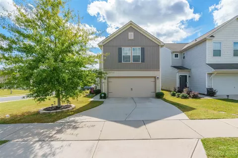 5044 Newport Lakes Dr, Rock Hill, SC 29732
