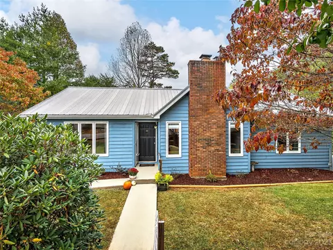 77 Red Oak Ln, Alexander, NC 28701