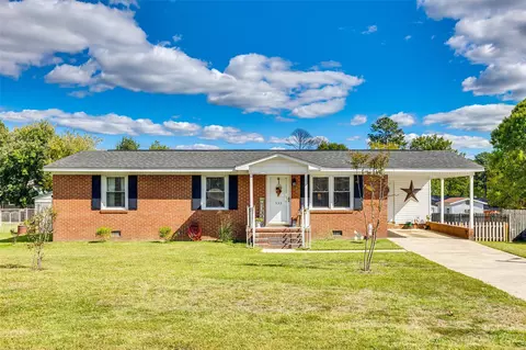 553 Glenn St, Chester, SC 29706