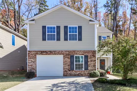 6810 Broad Valley Ct, Charlotte, NC 28216