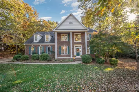 6728 Hollow Oak Dr, Mint Hill, NC 28227