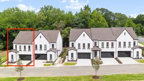 6322 Providence Rd, Charlotte, NC 28226