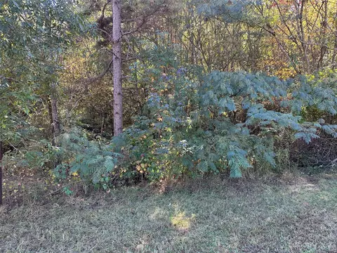 137 Cedarvale Dr, Harmony, NC 28634 photo 4