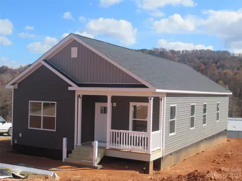 376 Carolina Ave, Marion, NC 28752