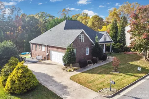 809 Shillington Ln, Statesville, NC 28625